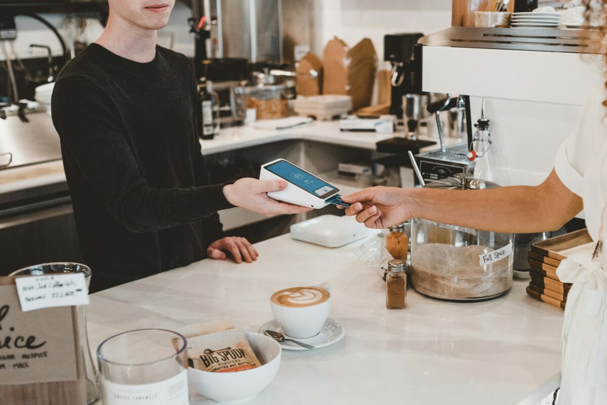 Value for Money Trends: Reward Schemes & Premium Deals Shaping Dining