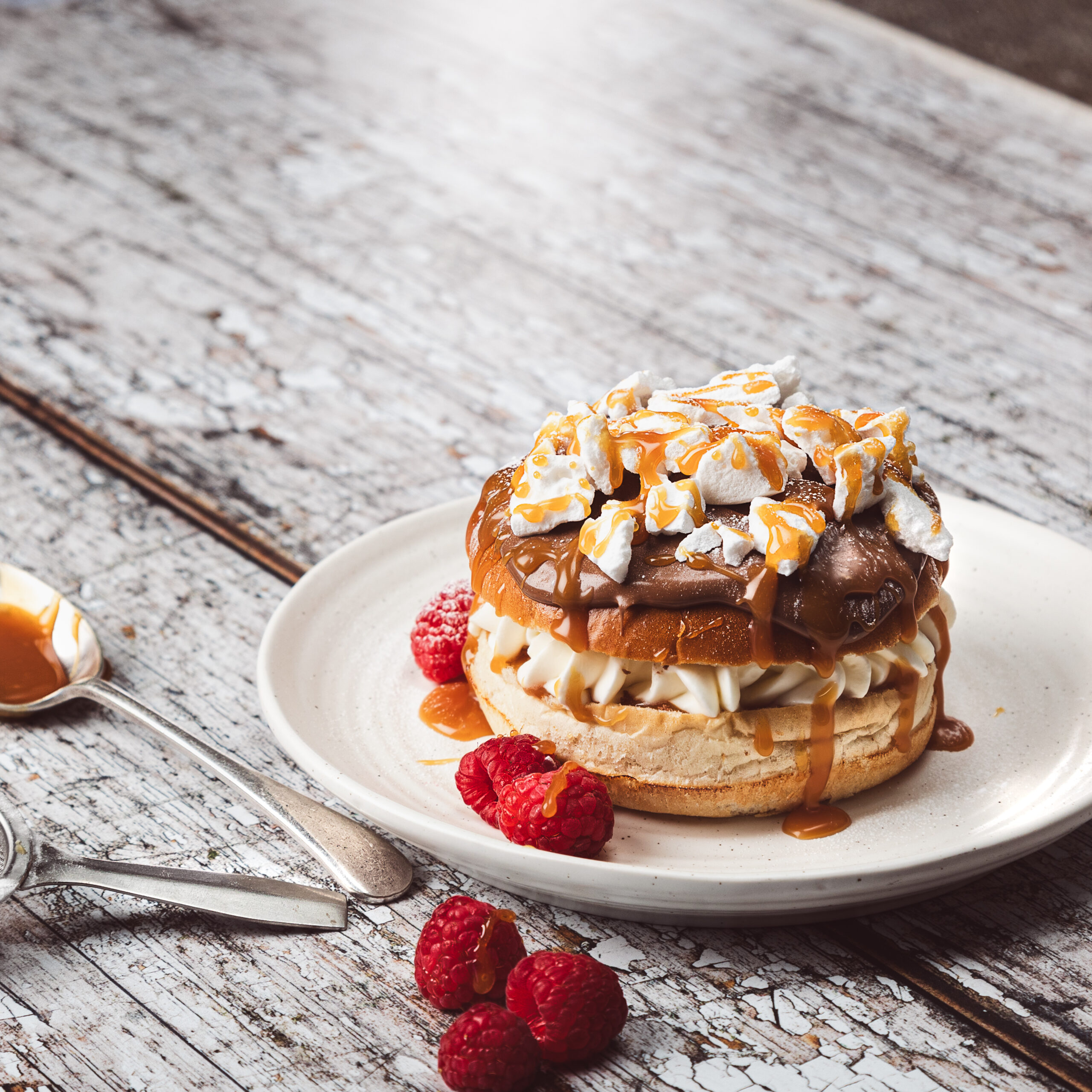 Chocolate Éclair Burger - Kara Foods
